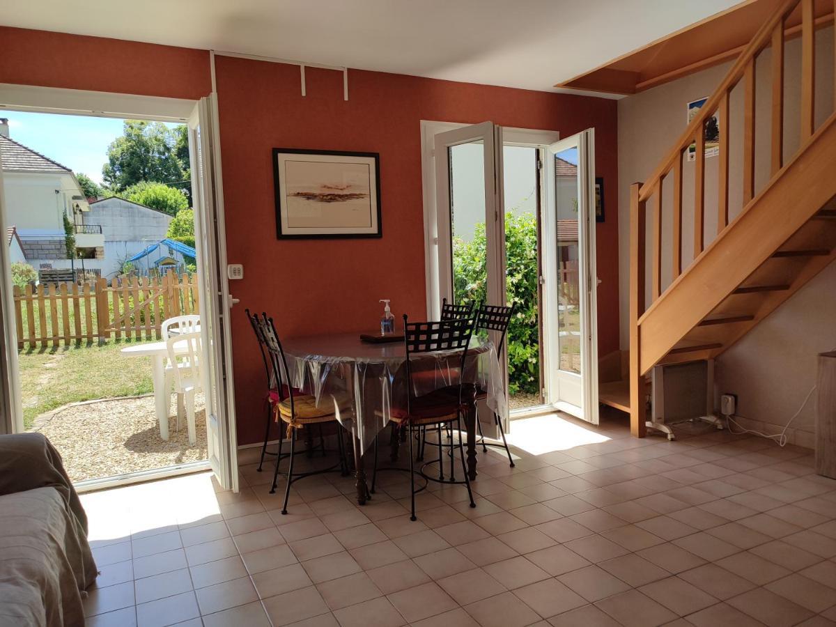 gite abritel Orsay Exterior foto