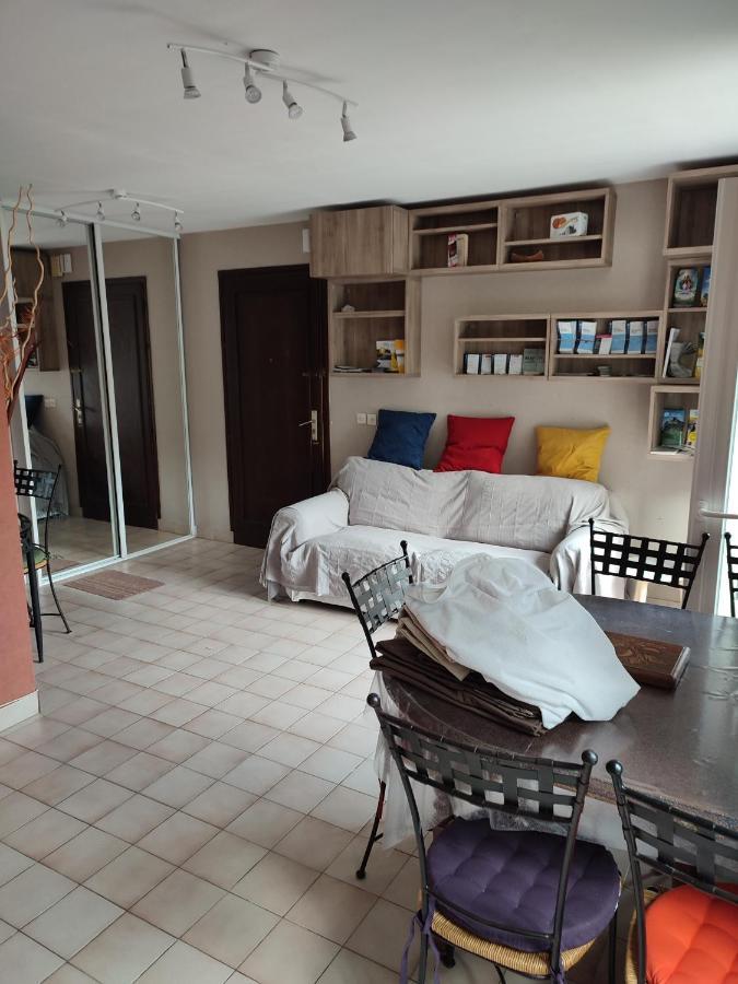 gite abritel Orsay Exterior foto